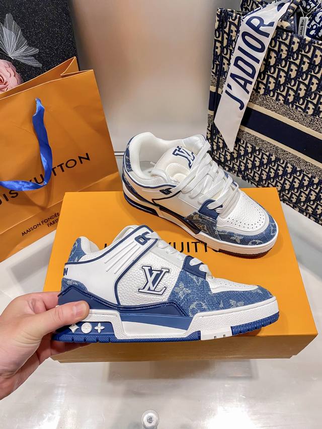 Factory-Direct: Couple's Edition Lv New Arrival! Donkey Brand's New Colors Now A
