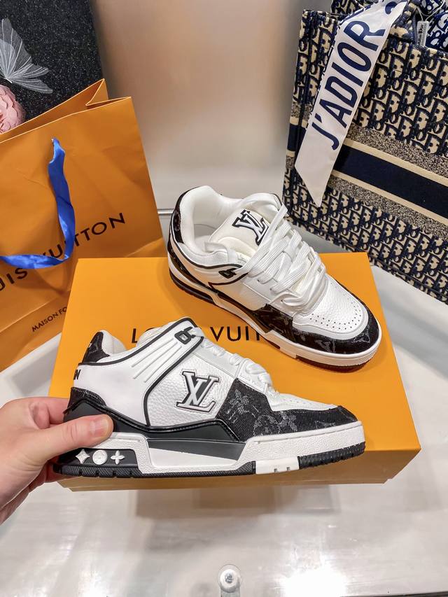 Factory: Couple's Edition Lv New Arrival! Donkey Brand's New Colors Are Now Avai