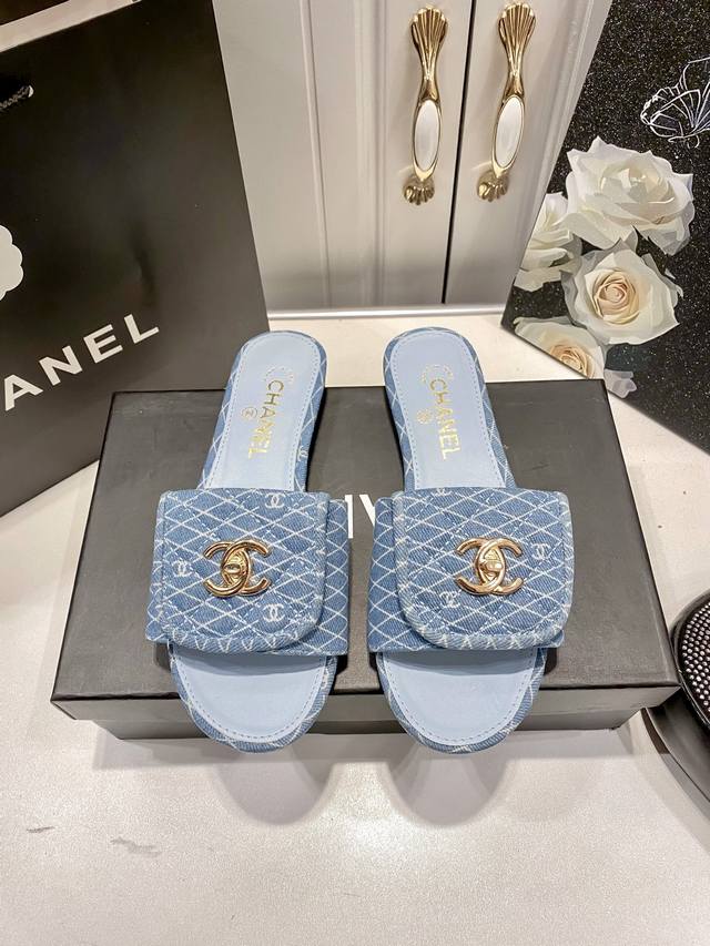 Factory: Chanel New Arrival Slippers Are Selling Like Hotcakes Even Before Photo