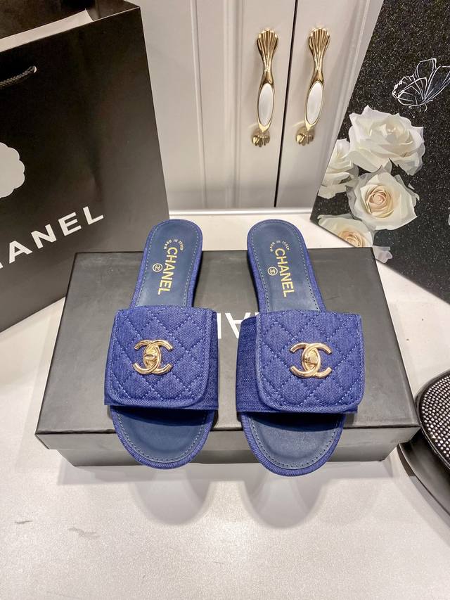Factory: The New Xiao Xiang Slippers Are Now Available, And They've Been Selling