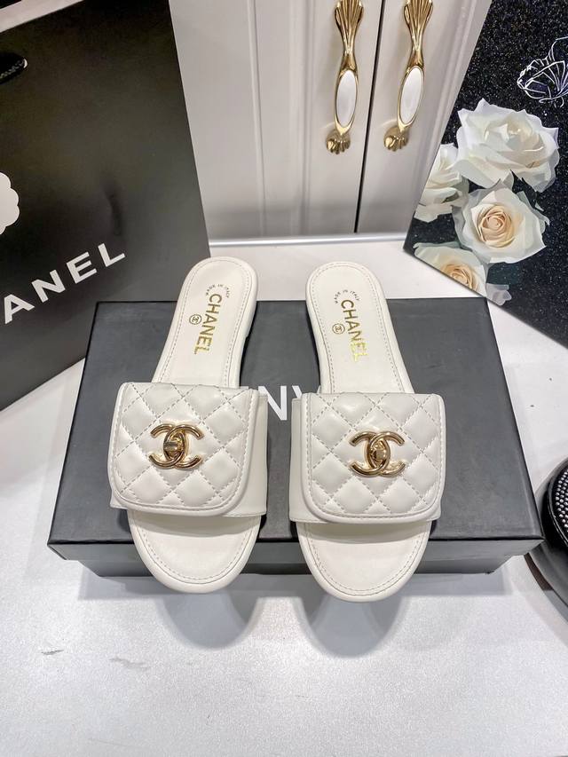 Factory: The New Xiao Xiang Slippers Are Now Available, And They've Been Selling