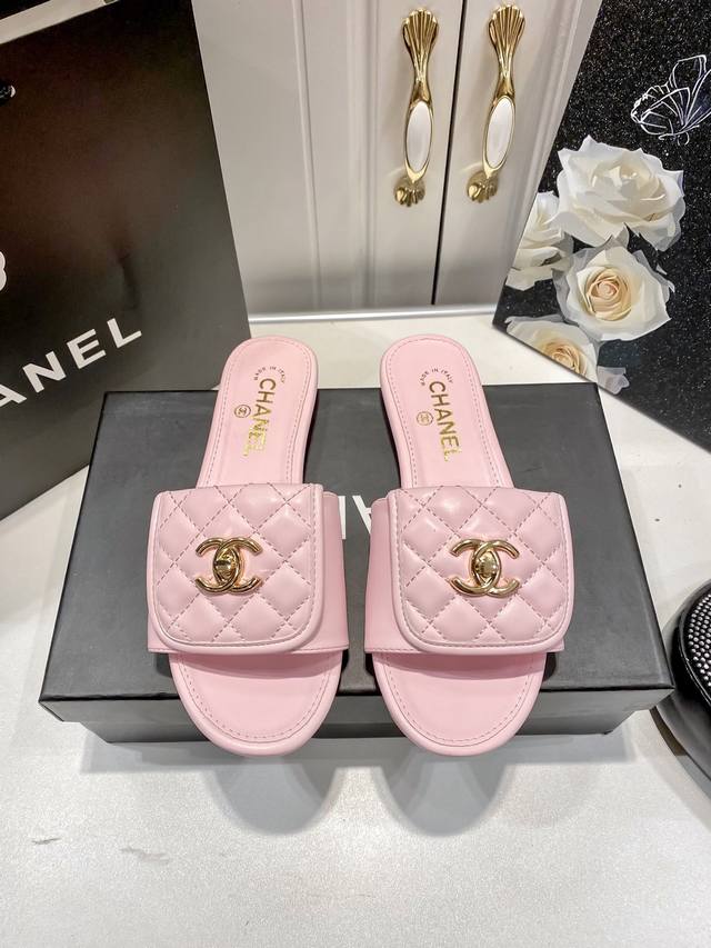 Factory: The New Xiao Xiang Slippers Are Now Available, And They've Been Selling