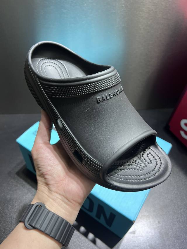 2630 The Latest Hot-Selling Model Balenciaga Slide Men's Cooperation Slipper-
