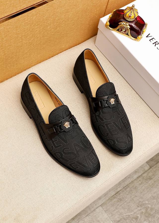 Product Trademark Versace Versace Casual Leather Shoes Regular Size: 38-44 45.46