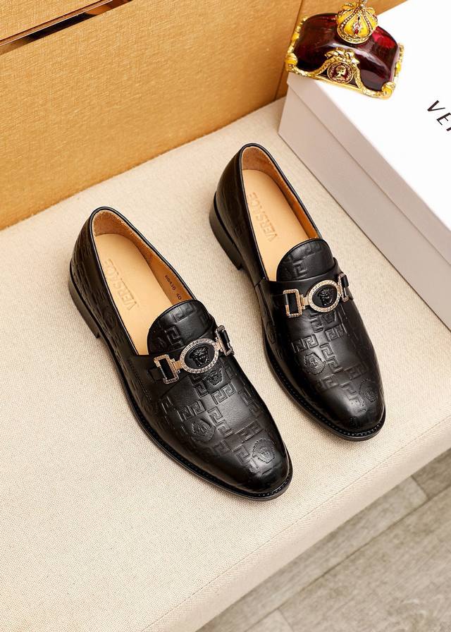 Product Trademark Versace Versace Casual Leather Shoes Regular Size: 38-44 45.46