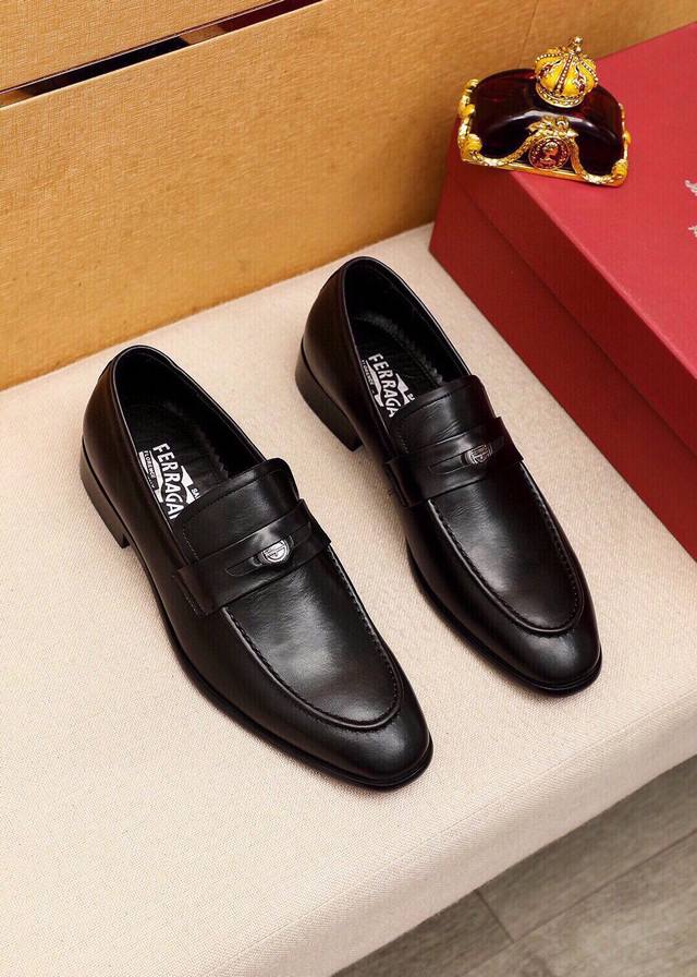 Product Trademark Ferragamo Salvatore Ferragamo Casual Leather Shoes Regular Siz