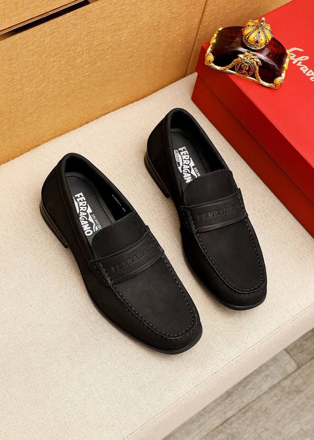 Product Trademark Ferragamo Salvatore Ferragamo Casual Leather Shoes Standard Si