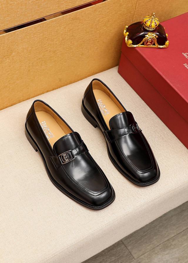 Product Trademark Ferragamo Salvatore Ferragamo Casual Leather Shoes Standard Si