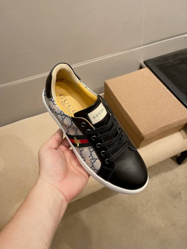 Brand Gucci Official New Model 2025 Spring Paris Fashion Week Catwalk Model Gucc