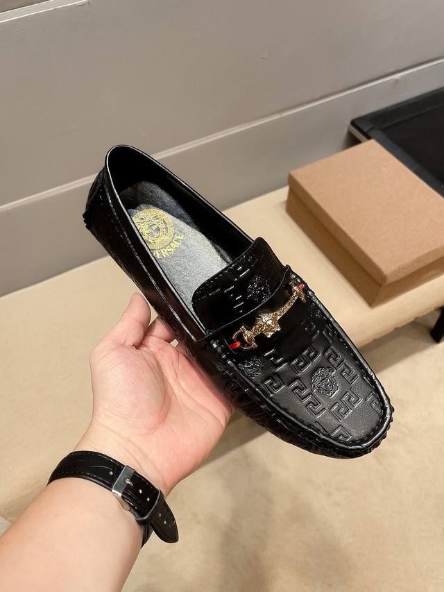 Real Price Brand Versace Official Website New Paris Fashion Week Catwalk Model S