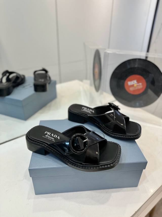 Factory P Price Prada Slippers Are Very Popular This Year. They Are Suitable For