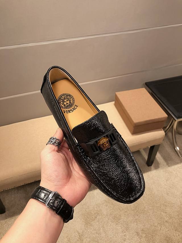 Real Price Versace Flagship Store New Official Latest Elements Popular Worldwide