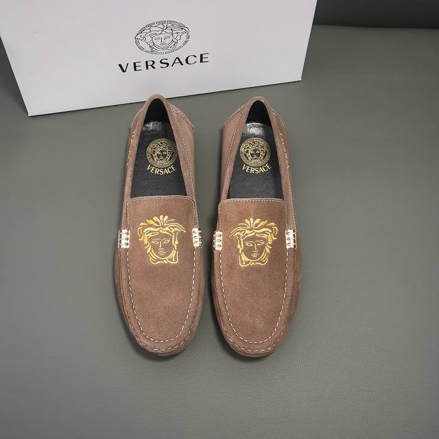 Brand Versace Versace's Official Creation Has Once Again Come Out Of Nowhere And