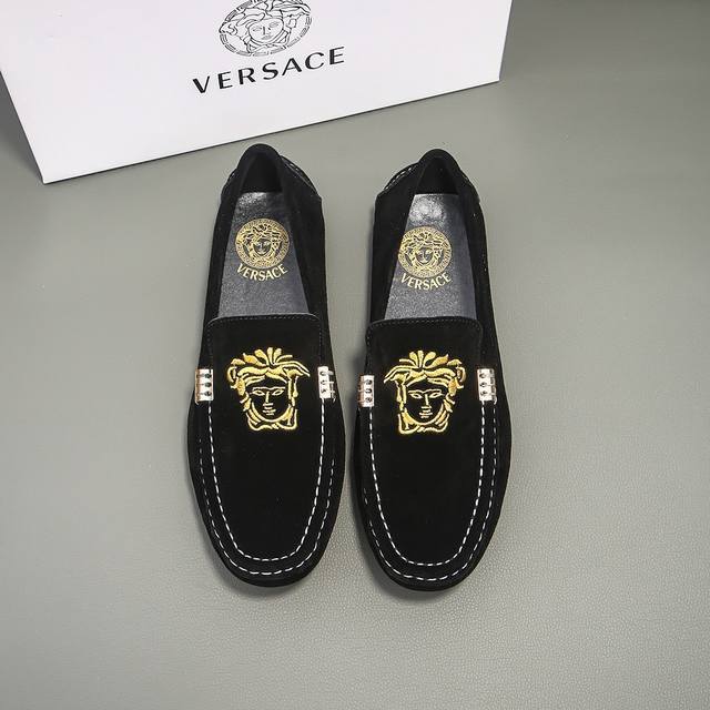 Real Price Brand Versace Official Original Versace Once Again Stunning The World