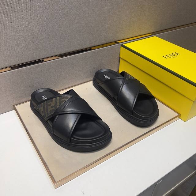 Factory Price Pp Fen Men's Casual Slippers 2025Z Cabinet Simultaneous Sale Size: