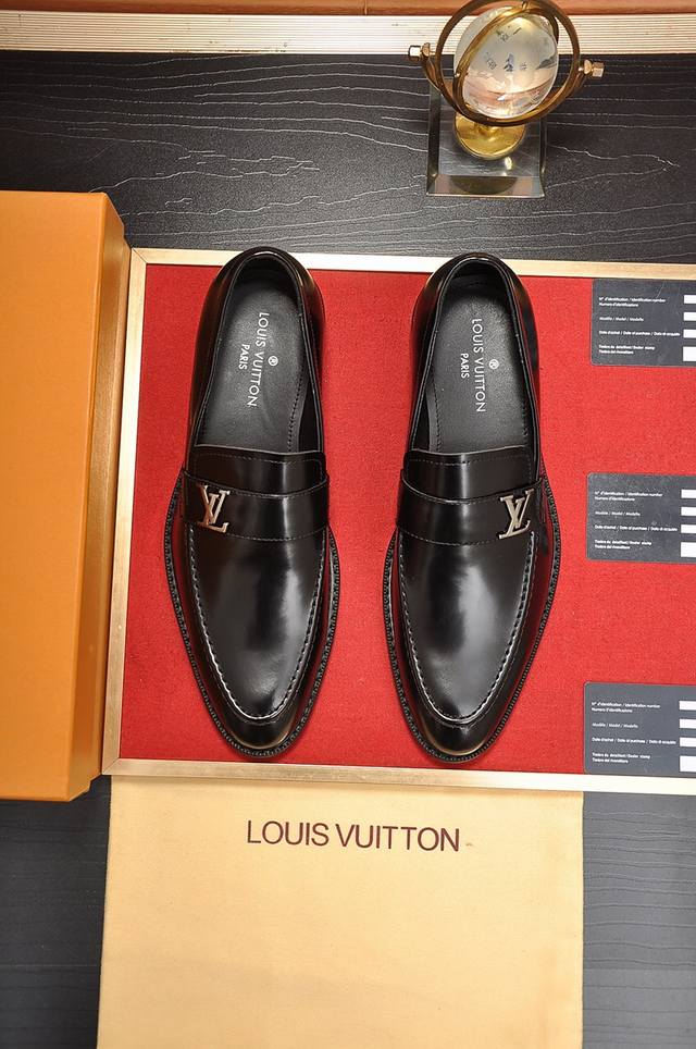 Factory Price P Lv Full High-End Sheep Lining Lv Latest Genuine Leather Business