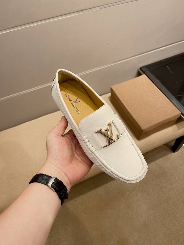 Real Brand Lv Official Original High-End Moccasins Four Seasons Fashion Shoes Co