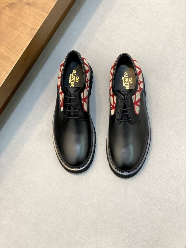 valentino Valentino New Men's Fashion Casual Leather Shoes. This Leather Shoe