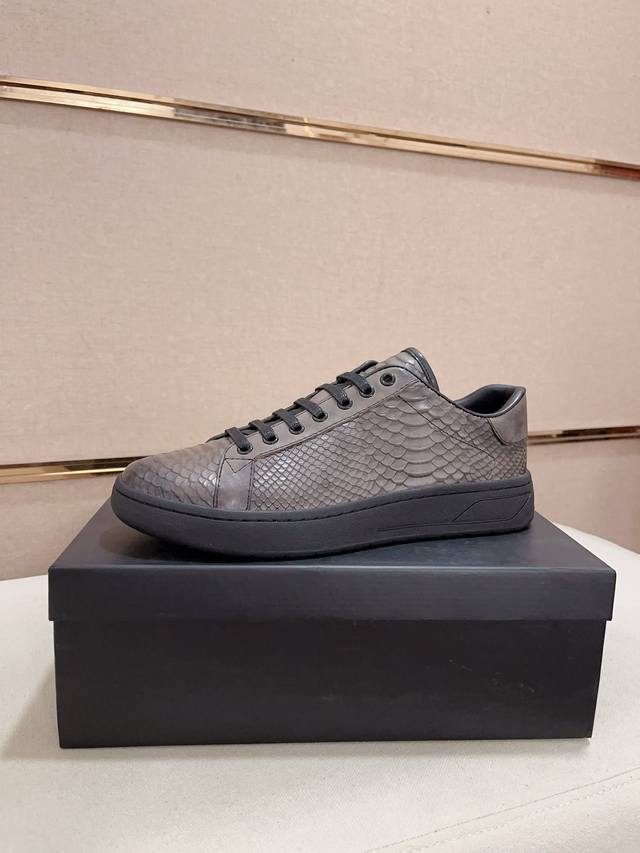 Factory P Price Armani Armani New Models Are On Sale Simultaneously With The Cou