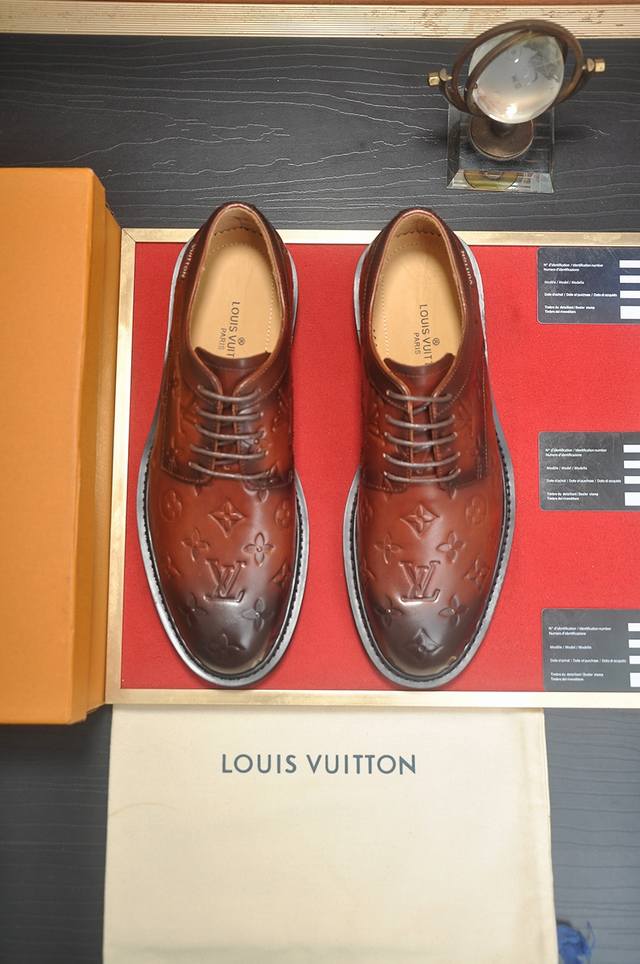 Factory Price P Lv Original Cowhide Lining Lv Latest Genuine Leather Business Su