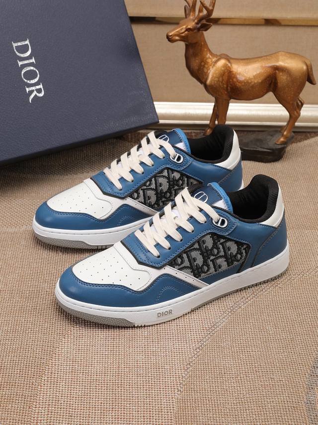 New Products From Dior's Low-Top Series Are Launched. Continuing Dior's Classic