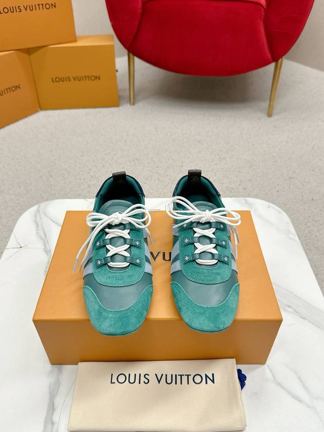 New Models Are On Sale. Louis Vuitton 25Ss Lv. The Latest Retro German Training