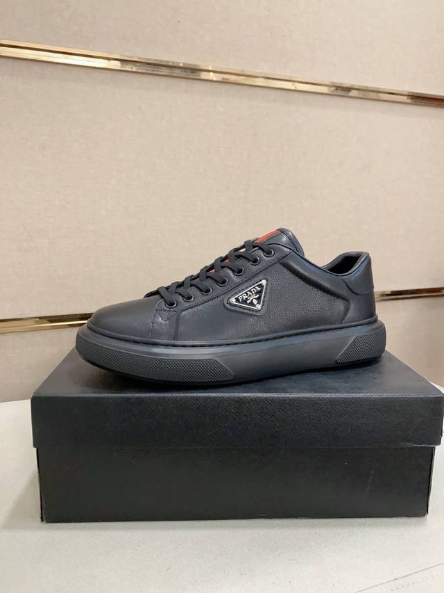 Prada's Latest Casual And Fashionable Men's Shoes Are Popular On The Official We