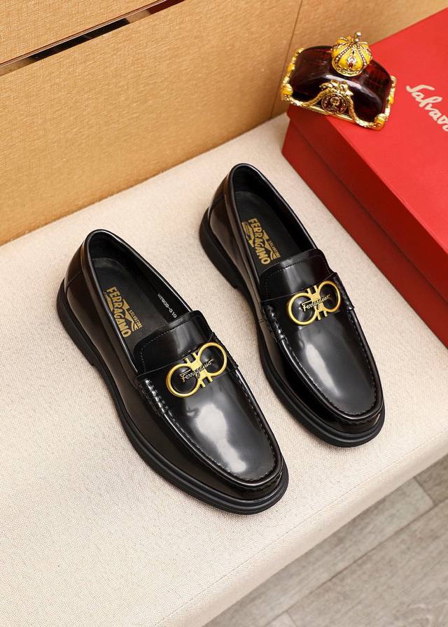 Product Trademark Ferragamo Salvatore Ferragamo Casual Leather Shoes Standard Si