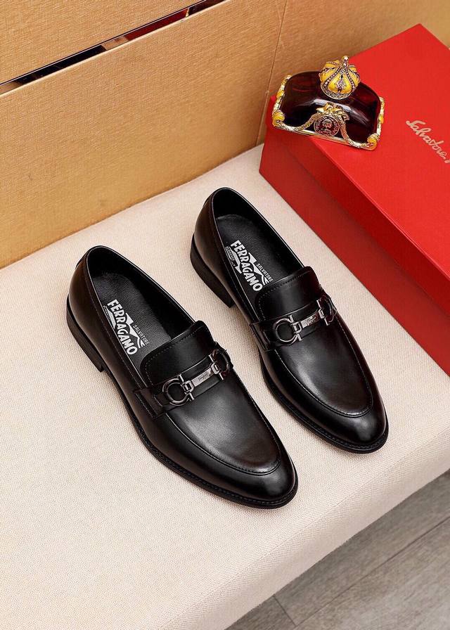 Product Trademark Ferragamo Salvatore Ferragamo Casual Leather Shoes Standard Si