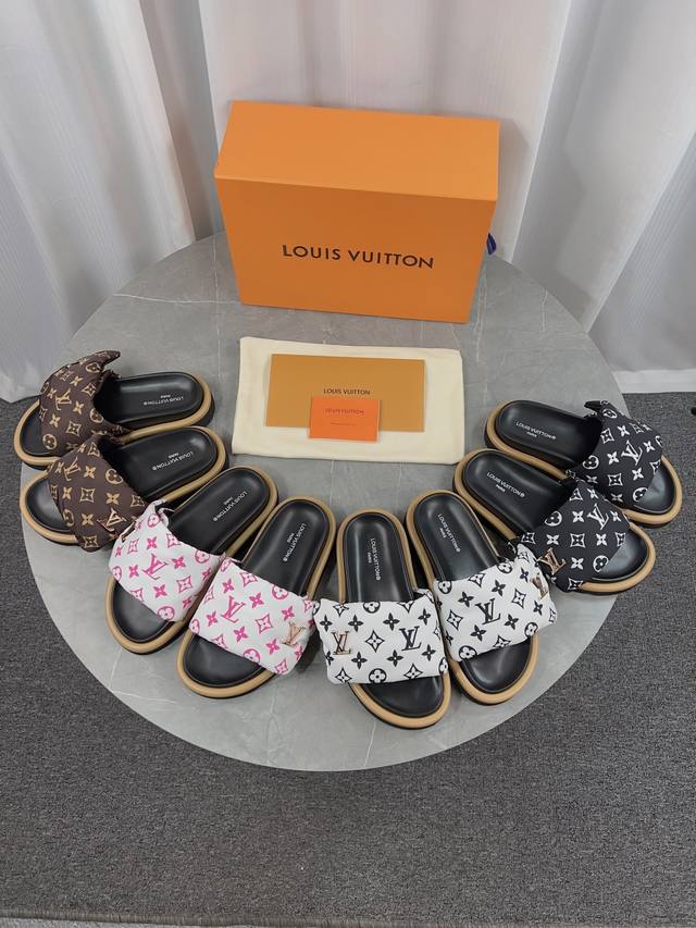 lv Donkey Brand L's Popular Embossed Logo Sandals This Style Of Pool Pillow C