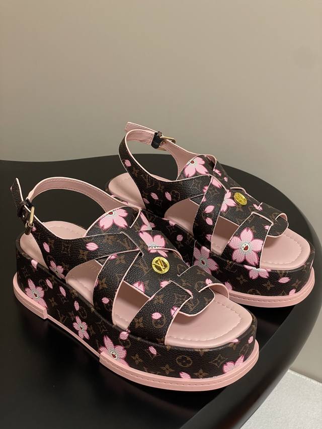 New Color 25Ss New Spring And Summer Louis Vuiteeon Lv Maya Flatform Sandals Wat