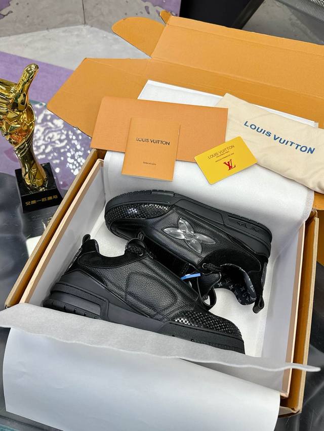 Factory P Price P Airplane Box 10 5 Official Synchronized New Colors Louis Vuitt