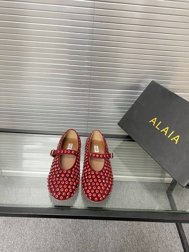 New Color Sheepskin Alaia Catwalk Style Flat Ballet Flat Shoes Sweet And Cool Ba
