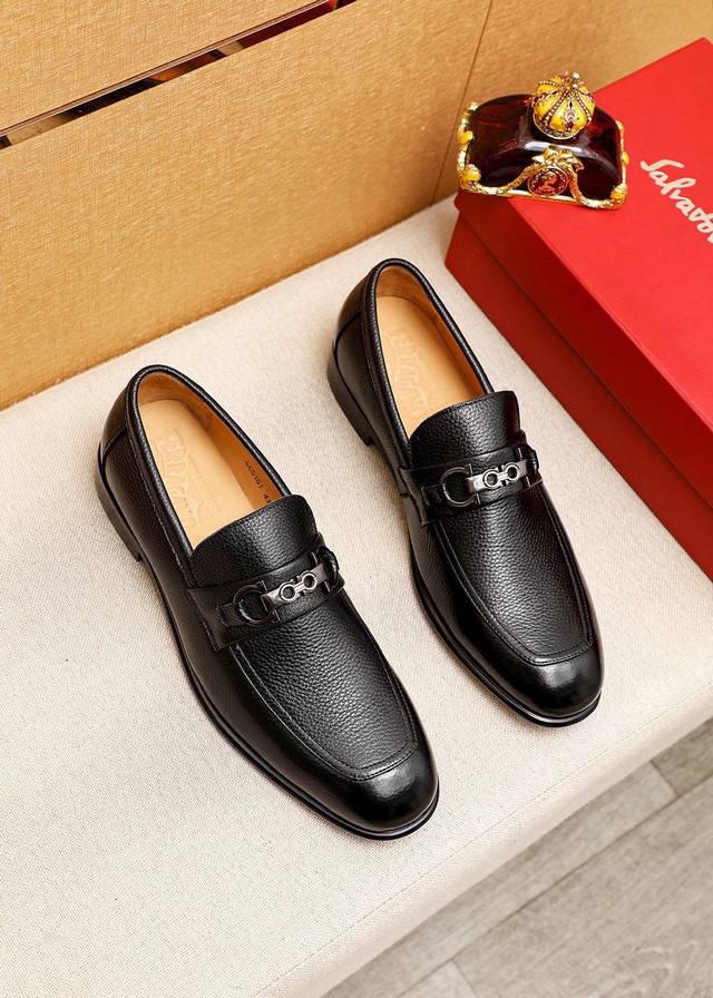 Product Trademark Ferragamo Salvatore Ferragamo Casual Leather Shoes Standard Si