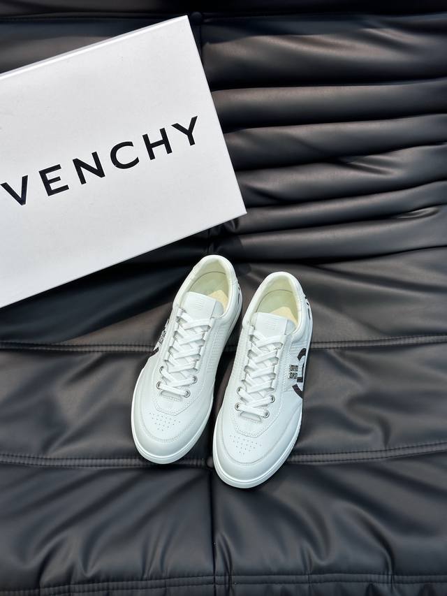 givench*. Givenchy Men's Thick-Soled Casual Shoes Are Made Of Imported Calfsk