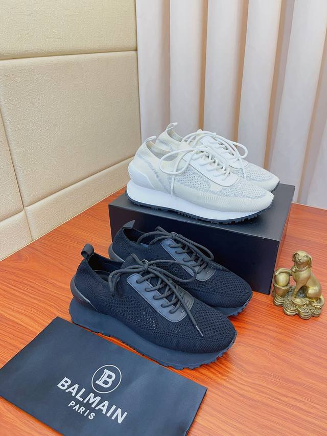 Price Balmain's Latest Hit, The Same Casual Shoes As Major Fashion Bloggers And