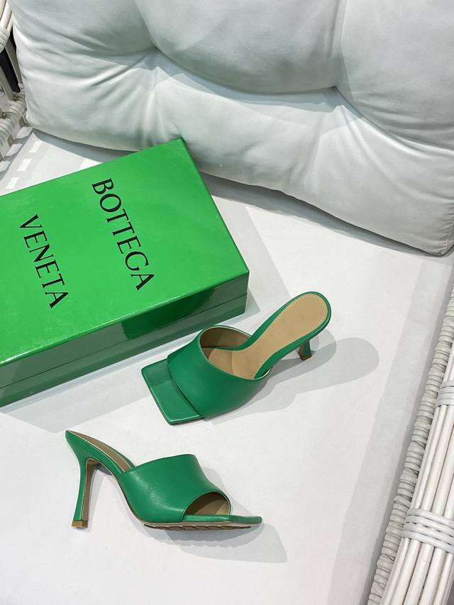 bv Bottega Veneta Creates Classic Deep-Cut Slippers In 18 Colors. Grass Green