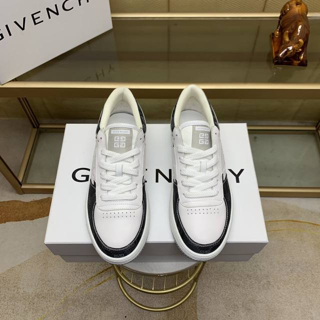2025 New Arrival Givenchy Men's Low-Top Jogging Sneakers Lightweight Sole And
