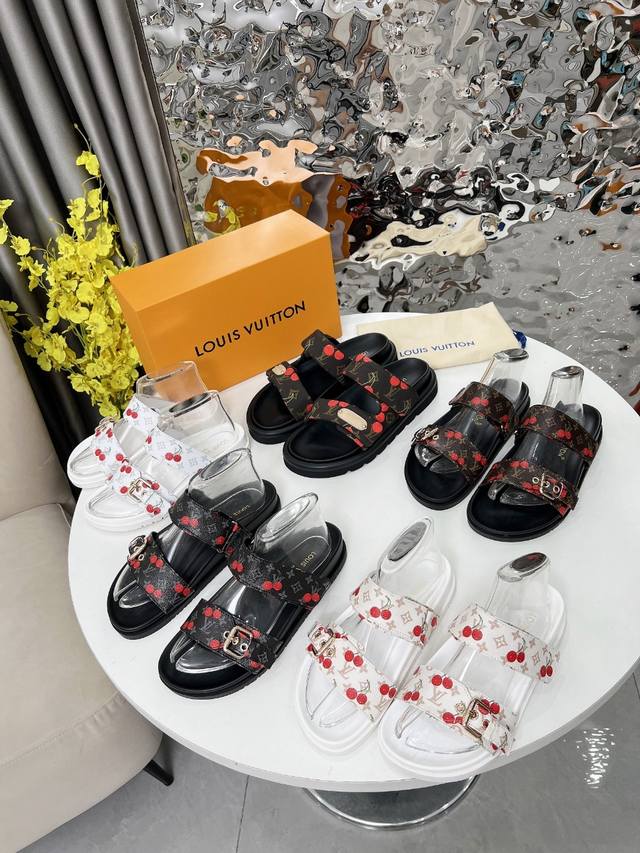 louis Vuitton Louis Vuitton New Slippers Are On Sale. 1:1 High-End Customizat
