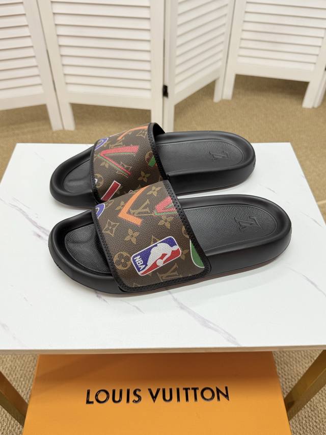 Real Price Lv-Louis Vuitton 2025 Spring And Summer New Slippers Are Both Fashion