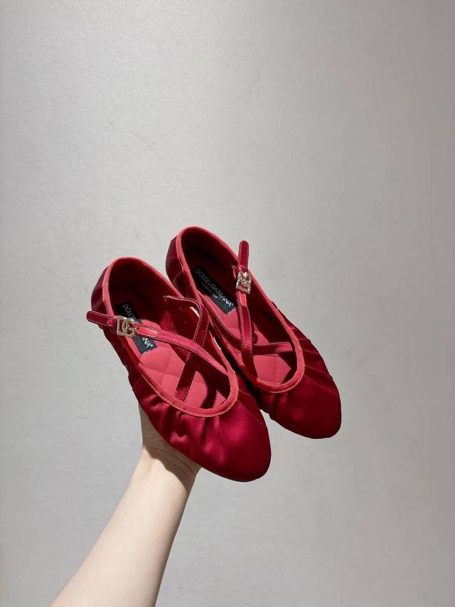 d&G New Style Dancing Shoes, Silk Fabric Lining, Sheepskin Leather Lining, Si