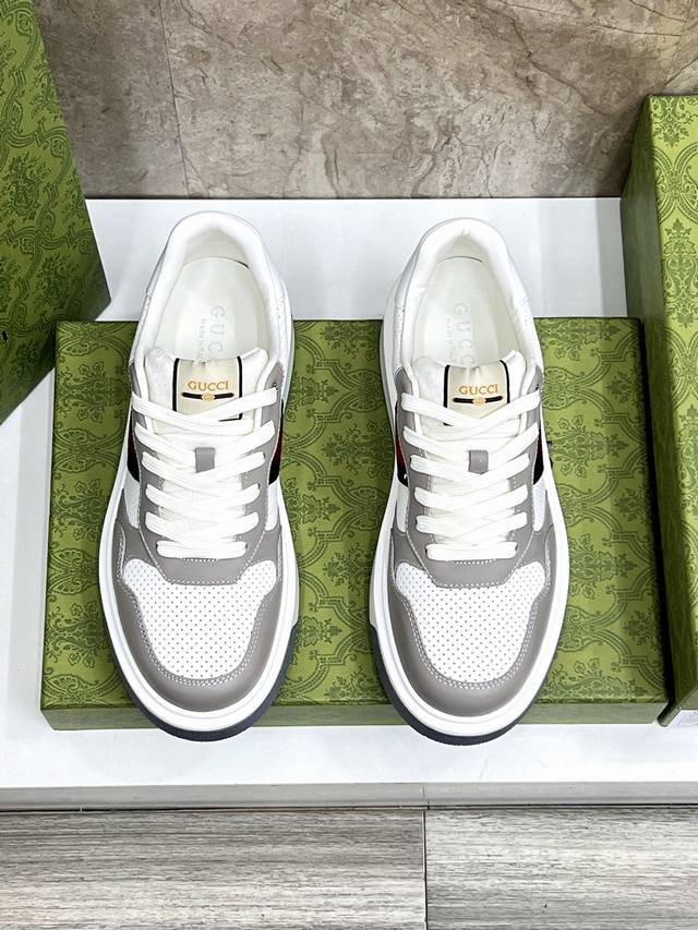 gucc* Gucci High-End Version Is On Sale At The Counter At The Same Time. The