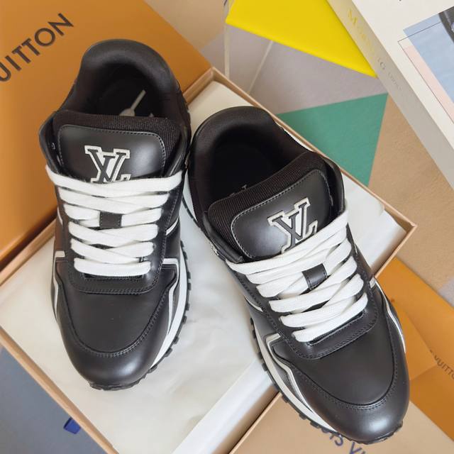 l* Top Couple Size Size: Women's 35-40 Men's 39-44 45 Custom-Made Top Version