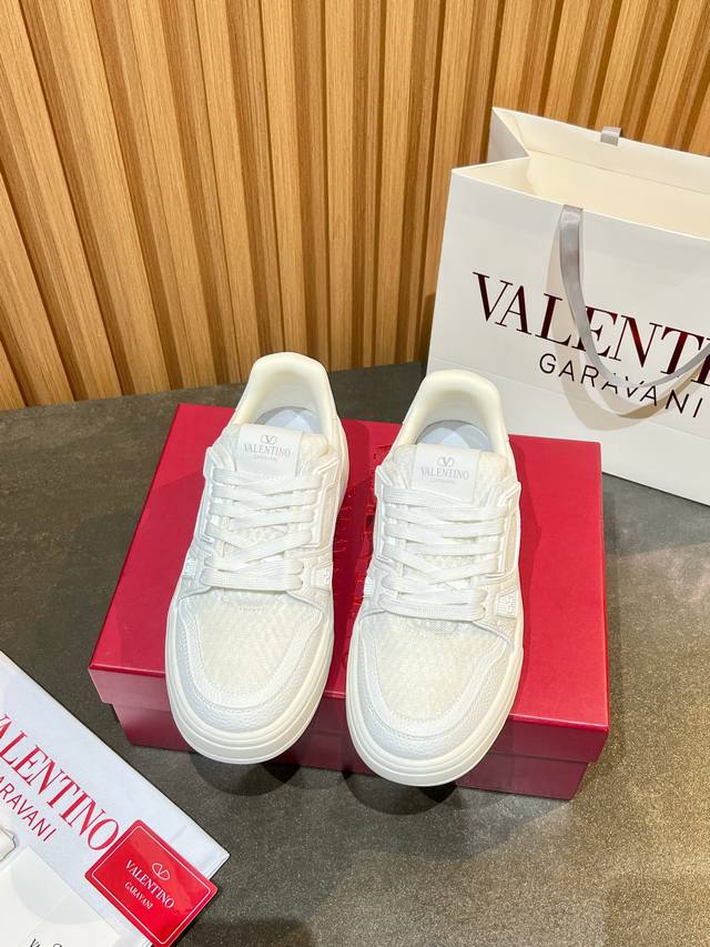 Valentino Couple Sneakers Series Valentino 2025 Latest Couple Sneakers Celebrity
