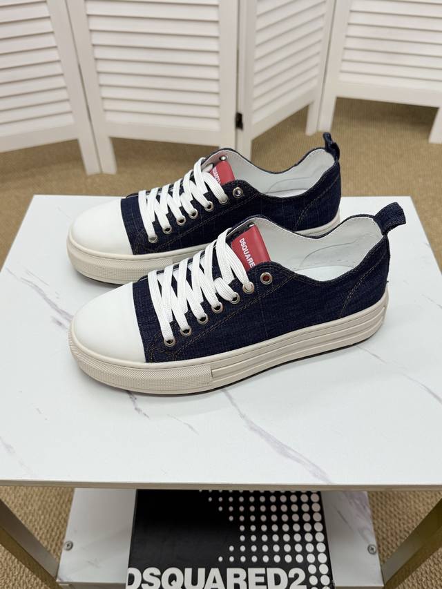 Couples Dsquared2 Casual Sports Shoes Are On Sale At The Same Time In Z Cabinet.