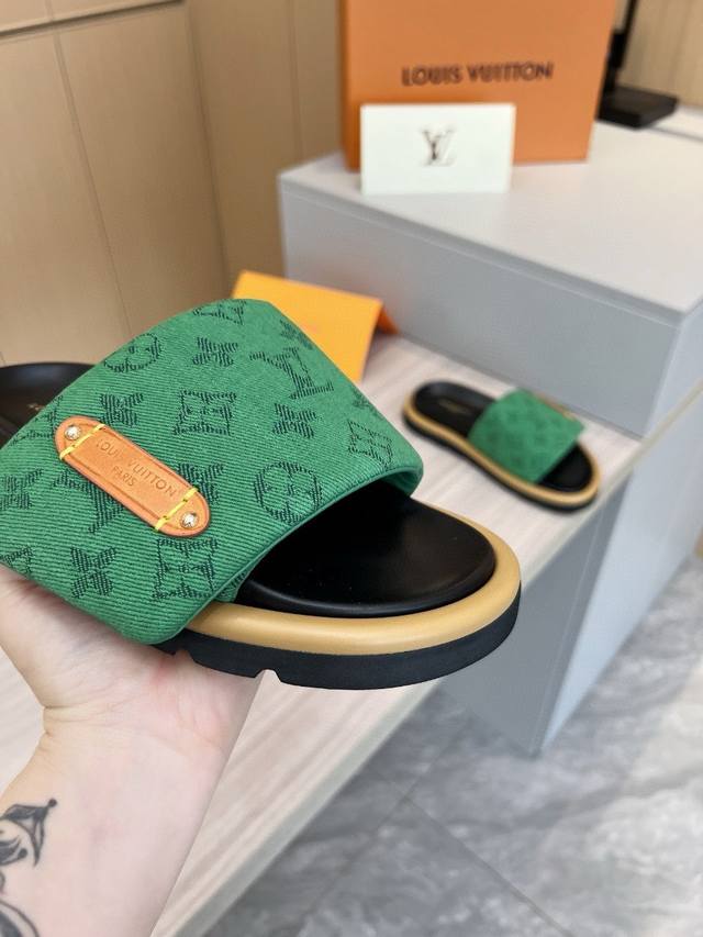 Real Price Couple Model Louis Vuitton Louis Vuitton Spring And Summer Latest Hit