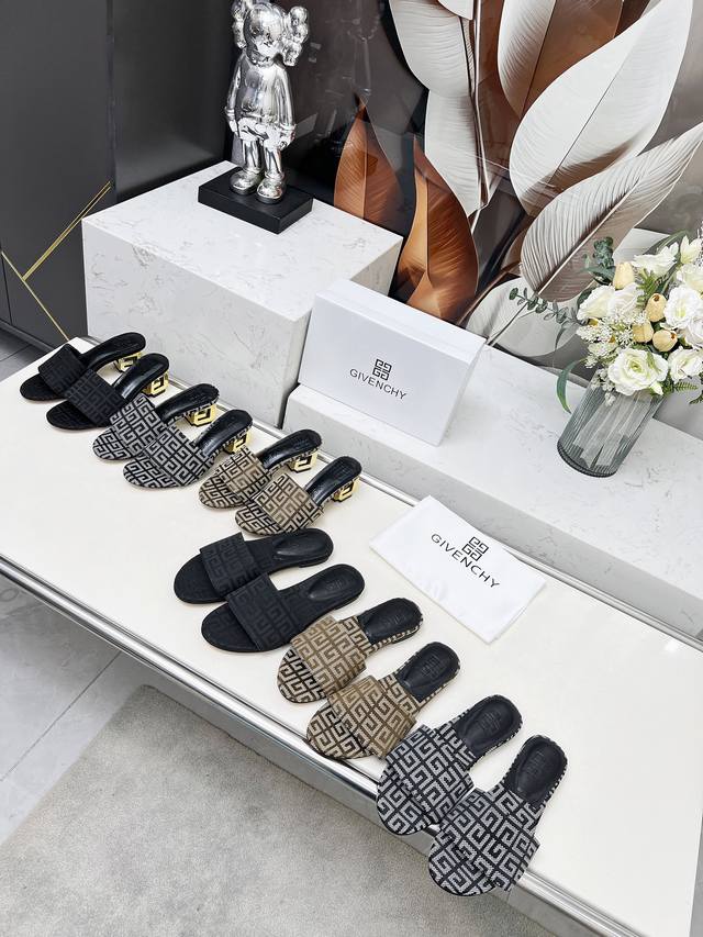 Givenchy 2025 New Slippers Style Fashion Trend Fashionista Special Sandals Simpl