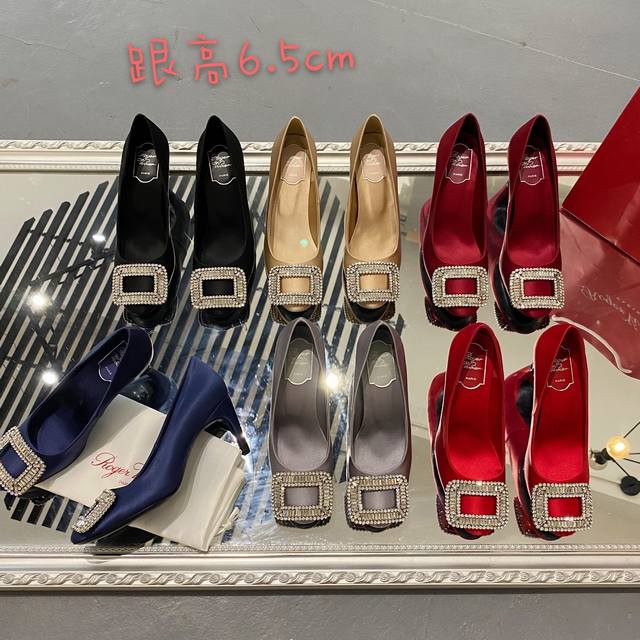 roger Vivier Upgraded Version Top Version Fabric: Imported Smooth Silk Fabric