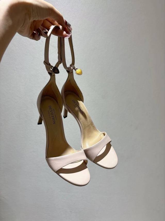 dg New Style Sandals With Cowhide Fabric, Sheepskin Lining, Genuine Leather O