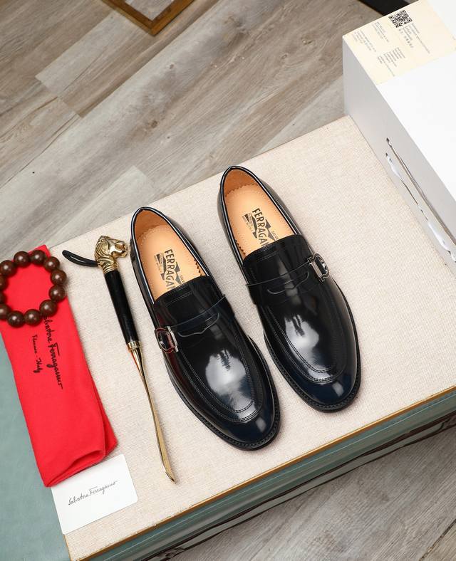 Factory Price P Water-Dyed Cow Lining Salvatore Ferragamo Is A World-Class Luxur